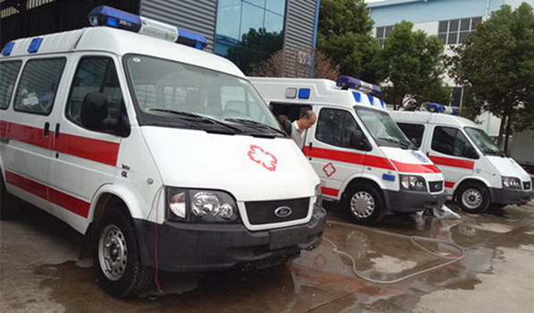 河南省郑州中原租救护车到河南省濮阳市油田总医院 那里有救护车出租 多少钱