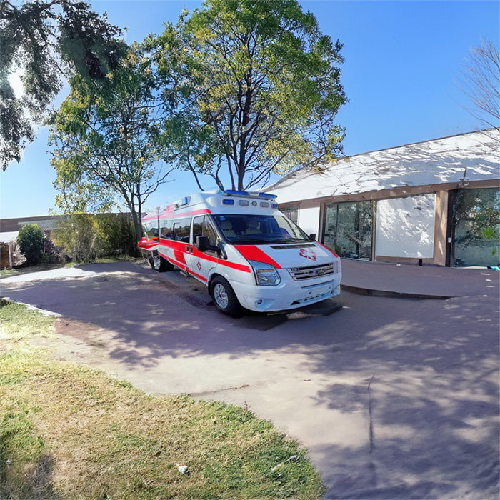 郑州租私人急救车到河南华源新乡市中心医院 出租救护车一般多少钱一辆