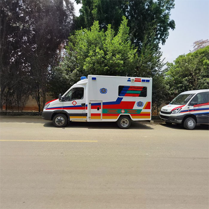 河南新郑预约私人救护车转运到安阳地区人民医院 跨省救护车出租电话哪里有