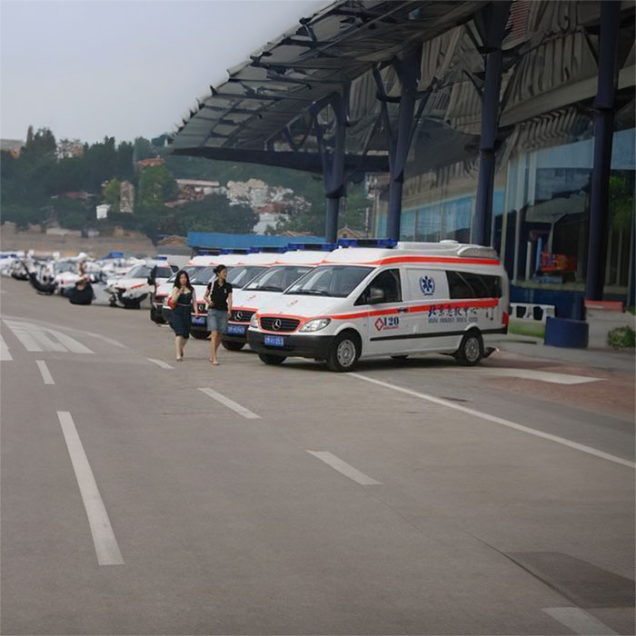 河南二七区跨省救护车出租到新乡市长垣县长途救护车电话