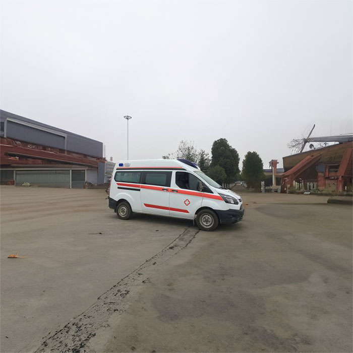 河南郑州救护车出租服务到新乡市卫辉市正规救护车出租