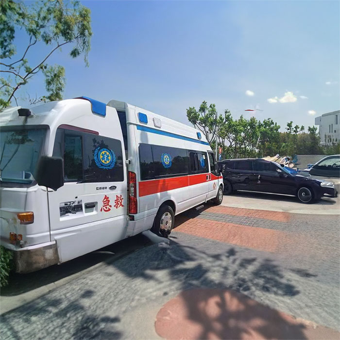 河南省郑州二七救护车出租到三门峡市渑池县医院救护车出租