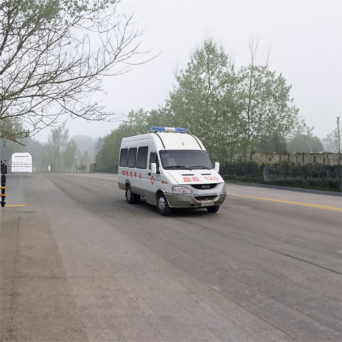 河南荥阳市长途救护车出租出租到周口市鹿邑县急救车出租