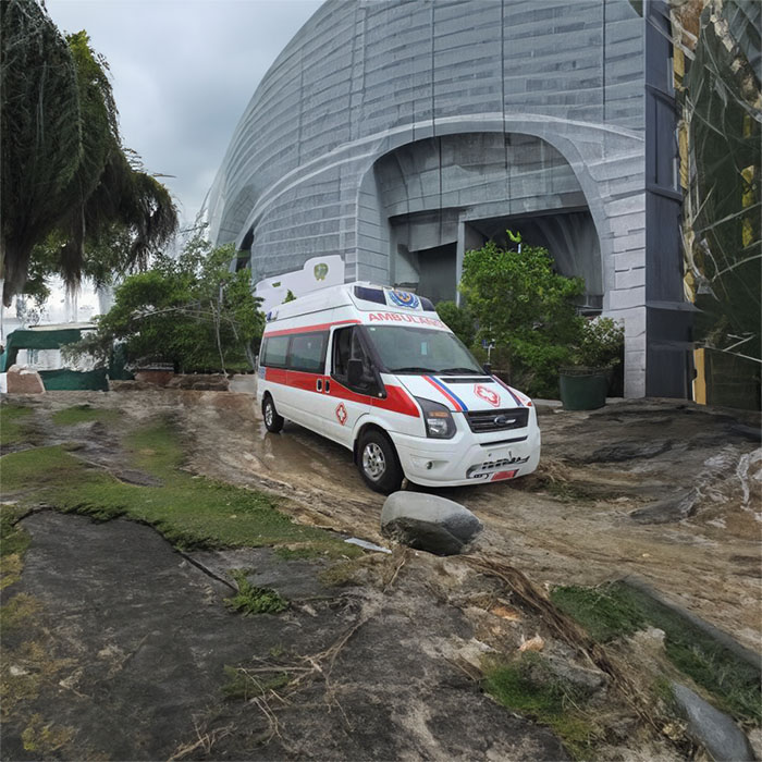 郑州市中牟医院救护车出租到郑州市新郑市救护车价格