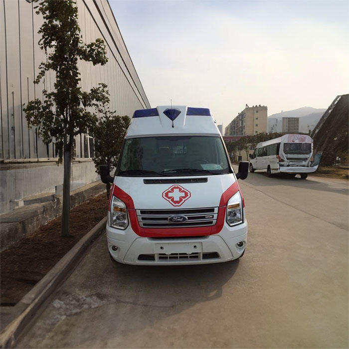 河南省新密市租用私人救护车护送到河南郑州市中心医院 救护车出租收费多少钱