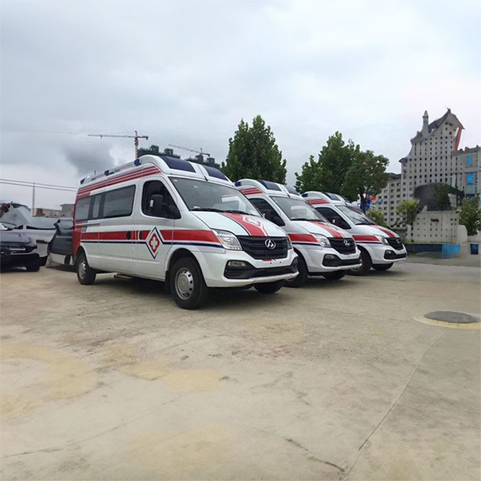 郑州市管城私人救护车租赁到河南周口市中心医院 救护车多少一公里出租