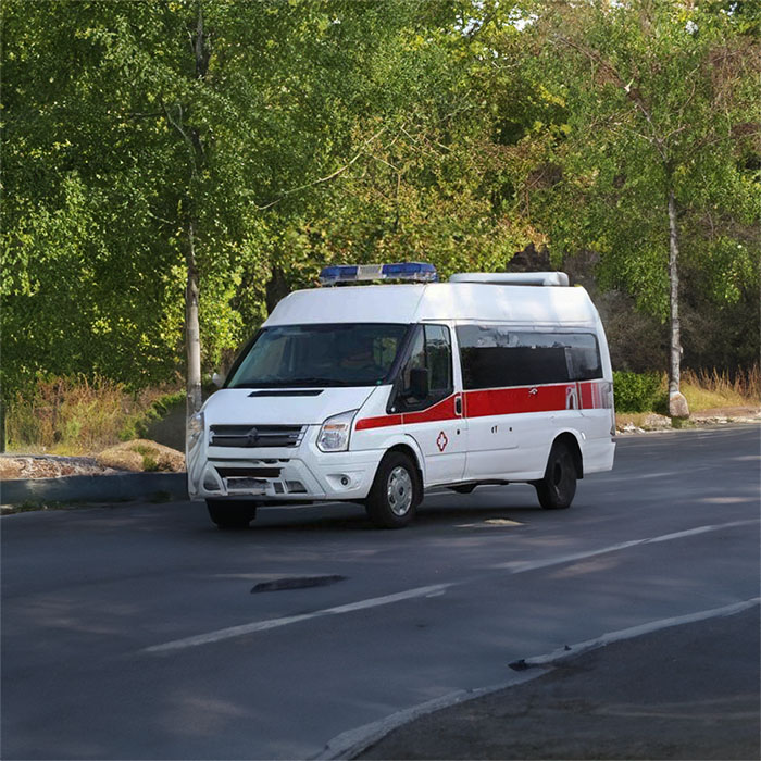 河南省郑州市跨省救护车转院到三门峡市卢氏县救护车价格