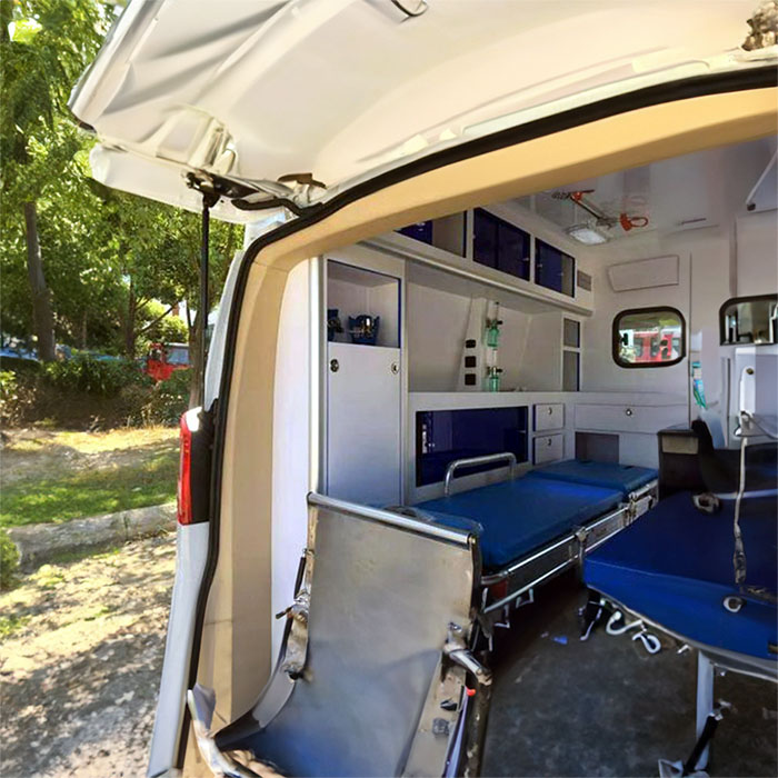 郑州市航空港私人救护车出租到河南省中国第四六Ｏ医院 哪里有私家救护车出租