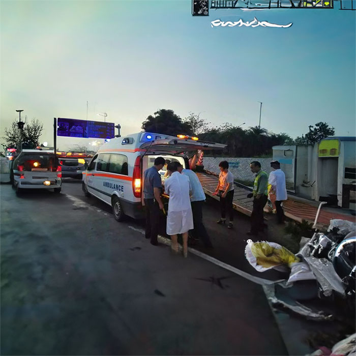 河南郑州市新密跨省救护车转运到郑州市荥阳市救护车价格
