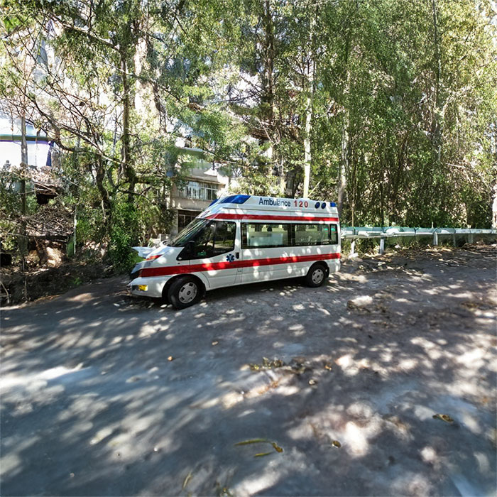 河南省管城预约私人救护车转运到河南省中医院 出租120救护车多少钱一公里