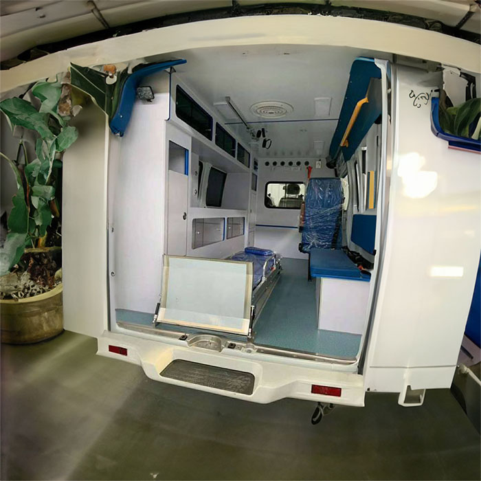 河南省郑州中原区预约私人救护车转运到河南省河南省人民医院 救护车出租中心多少钱