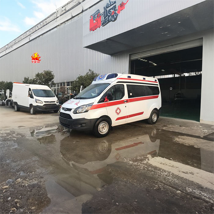 经开区租用私人救护车护送到河南信阳市中心医院 救护车出租的价格是多少