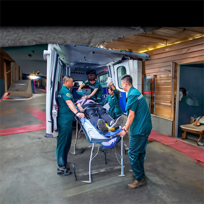 河南省金水区租赁私家救护车到新乡医学院一附院 长途救护车出租哪个好