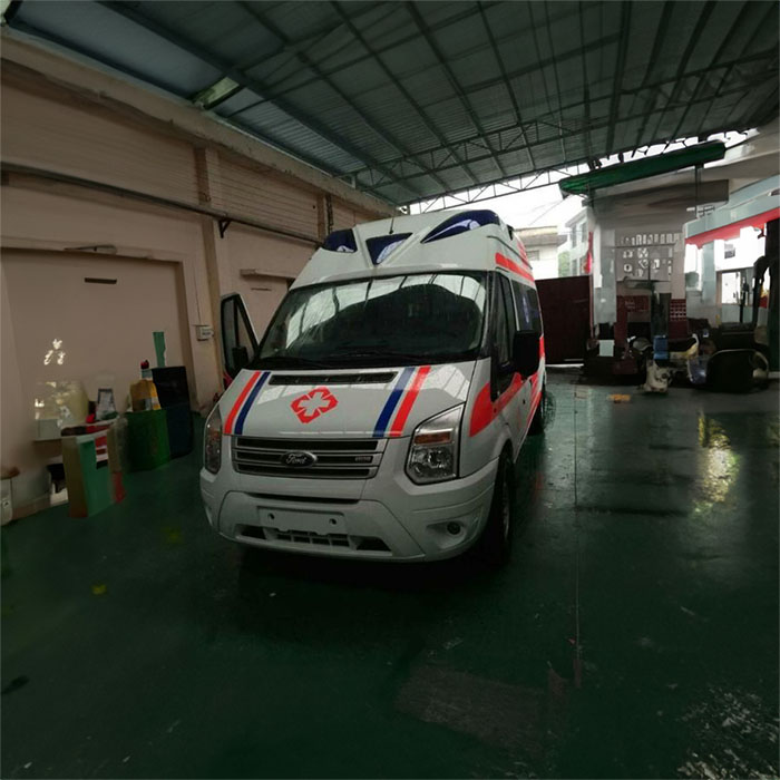 河南郑州租用私人救护车护送到河南省河南大学淮河医院 120救护车出租费多少钱