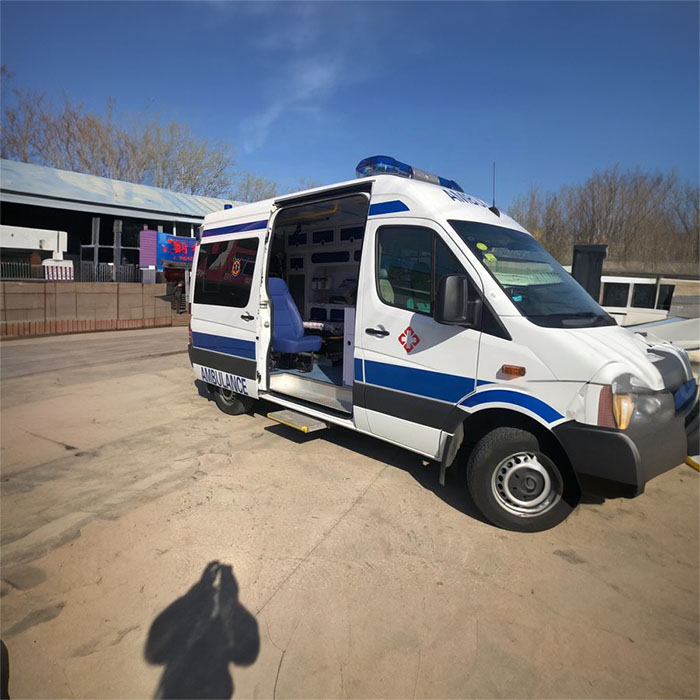 河南郑州市二七救护车出租中心出租到三门峡市灵宝市一台救护车多少钱