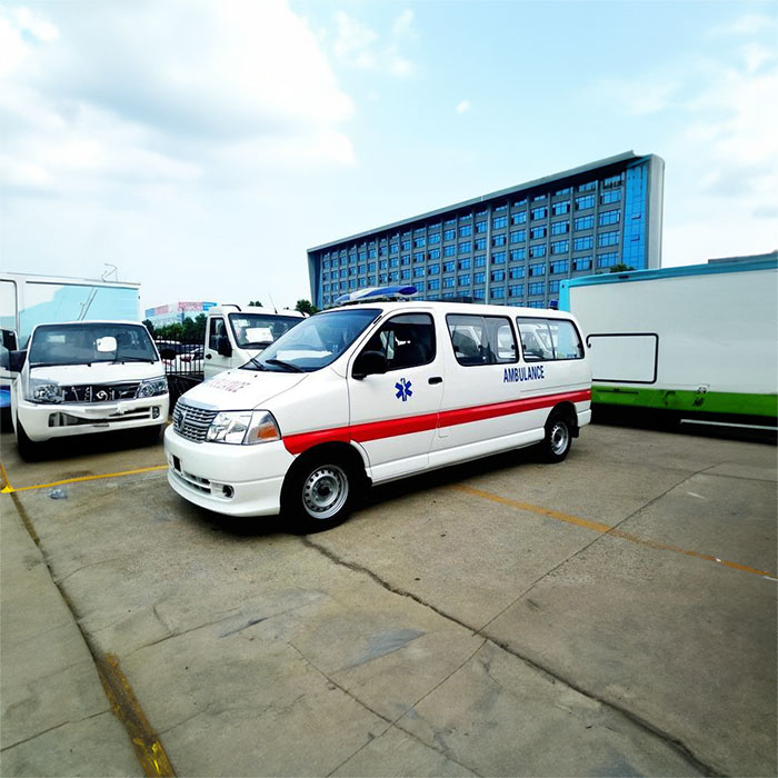 郑州市租赁私家救护车到河南省信阳地区中医院 叫救护车一般多少钱出租公司