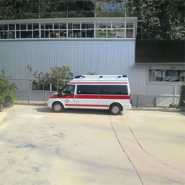 河南新郑租用私人救护车到郑州大学附属医院 救护车出租收费多少