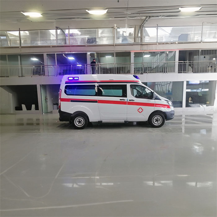 河南省郑州市登封市租赁私人救护车到河南南阳市中心医院 私人救护车出租多少钱