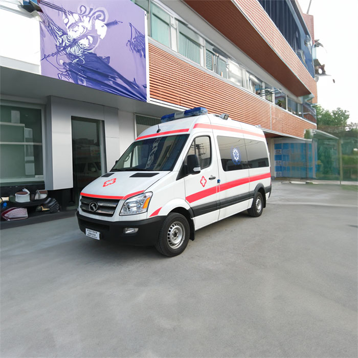 河南省中原租用私人救护车护送到河南武警河南省总队医院 救护车出租中心多少钱