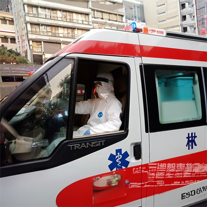 郑州中牟县预约私人救护车转运到河南省中国第四六Ｏ医院 哪里120救护车出租