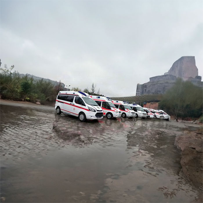 河南省郑州急救车出租租赁到信阳市浉河区叫一辆救护车多少钱