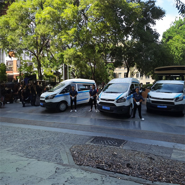 河南郑州上街区正规救护车出租转运到平顶山市宝丰县120租赁电话