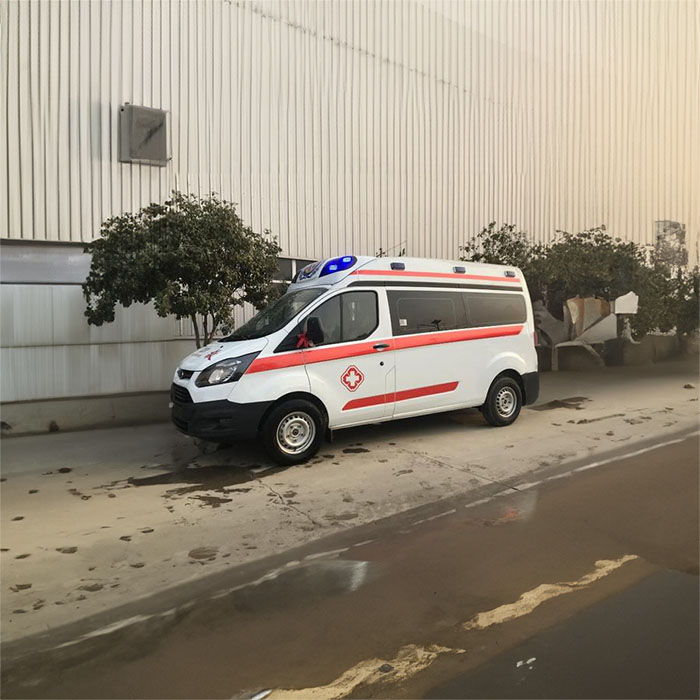 河南航空港长途救护车护送到漯河市临颍县120租车收费标准