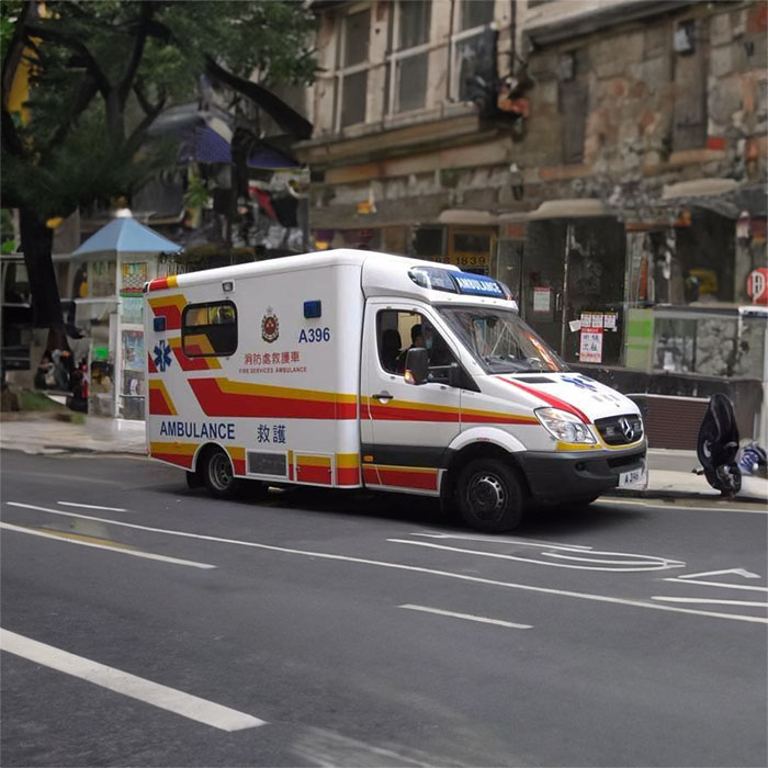 上街救护车出租护送到周口市西华县救护车长途转运服务