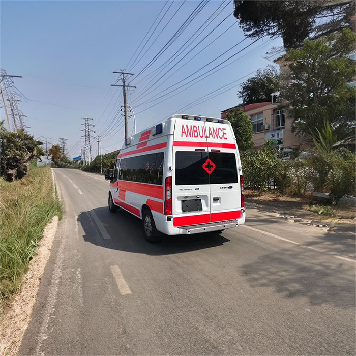 河南省郑州上街医院救护车租赁到许昌市转院救护车费用