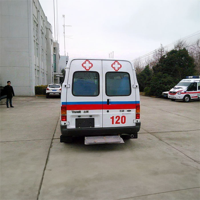 河南省上街租赁私人救护车到安阳市中心医院 长途救护车出租哪里靠谱
