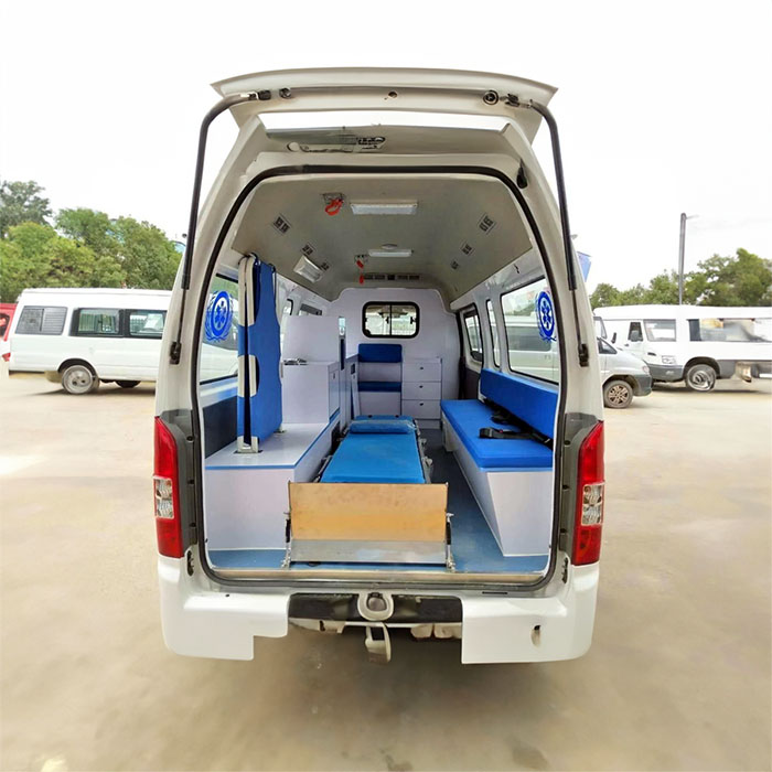 河南郑州市巩义市救护车出租转运到三门峡市卢氏县出租救护车电话号码