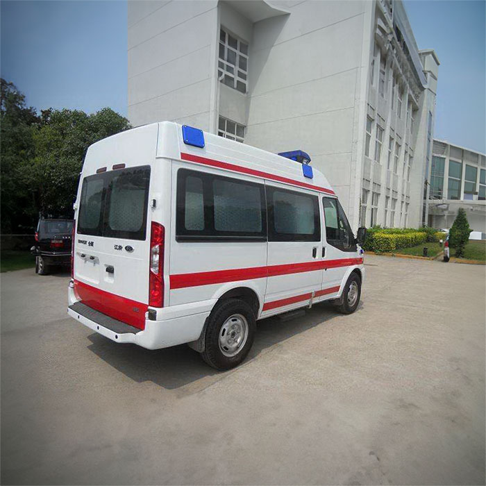 河南郑州金水租救护车护送到郑州大学附属医院 救护车出租一次多少钱