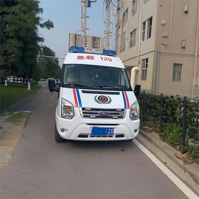 河南省郑州市高新区租赁私家救护车到河南中医药大学第三附属医院 救护车出租中心多少钱