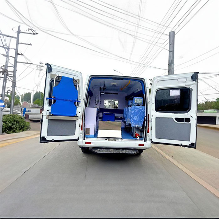 河南巩义市租私家救护车转院到河南省洛阳市中心医院 救护车出租一般多少钱公司