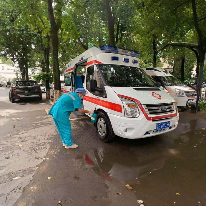 河南郑州市中原区租用私人救护车到濮阳市安阳地区人民医院 救护车出租电话多少
