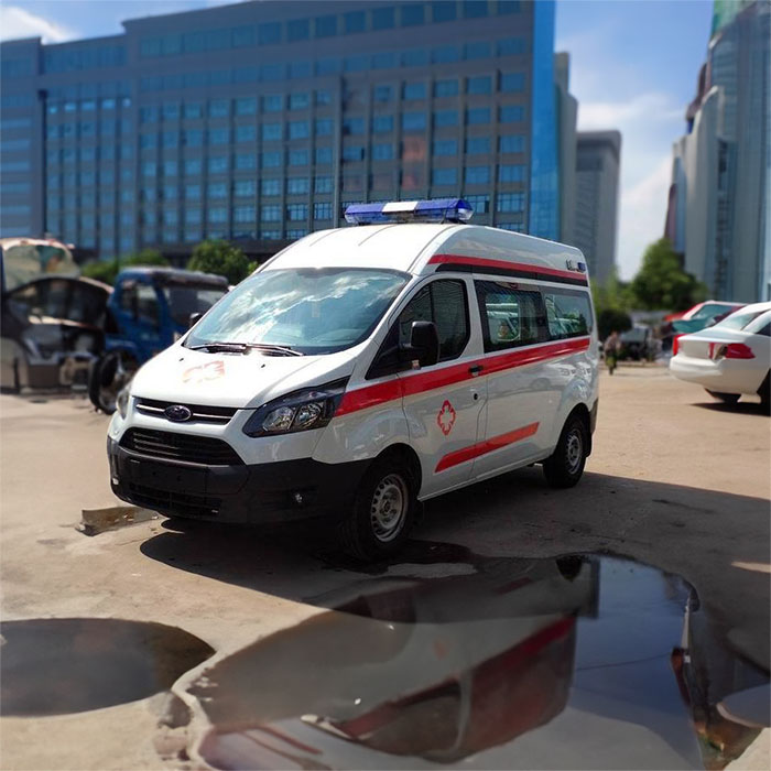 郑州经开区租救护车护送到河南省信阳市中心医院 救护车出租服务 长途转运服务多少钱
