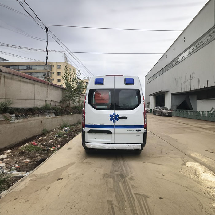 河南郑州市中原120私人救护车租赁到河南濮阳市人民医院 出租救护车一般多少钱一辆