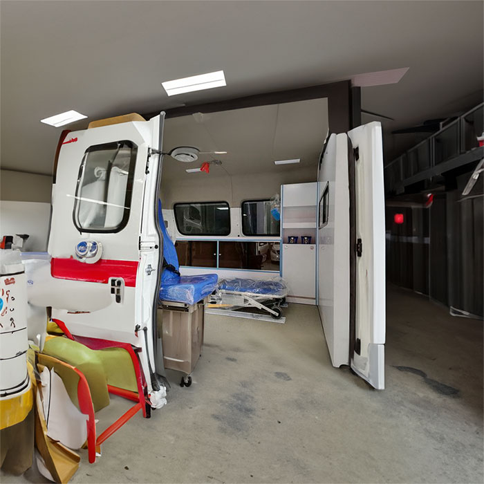 河南航空港出租救护车出租到郑州市中原区救护车电话及价格