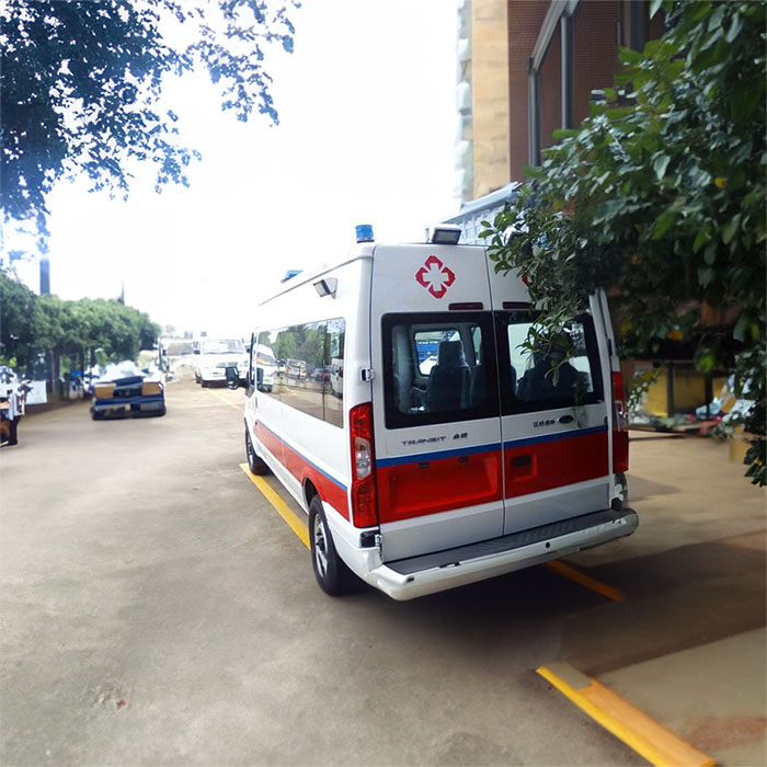河南郑州高新区租赁私家救护车到信阳市中医院 救护车出租收费多少钱
