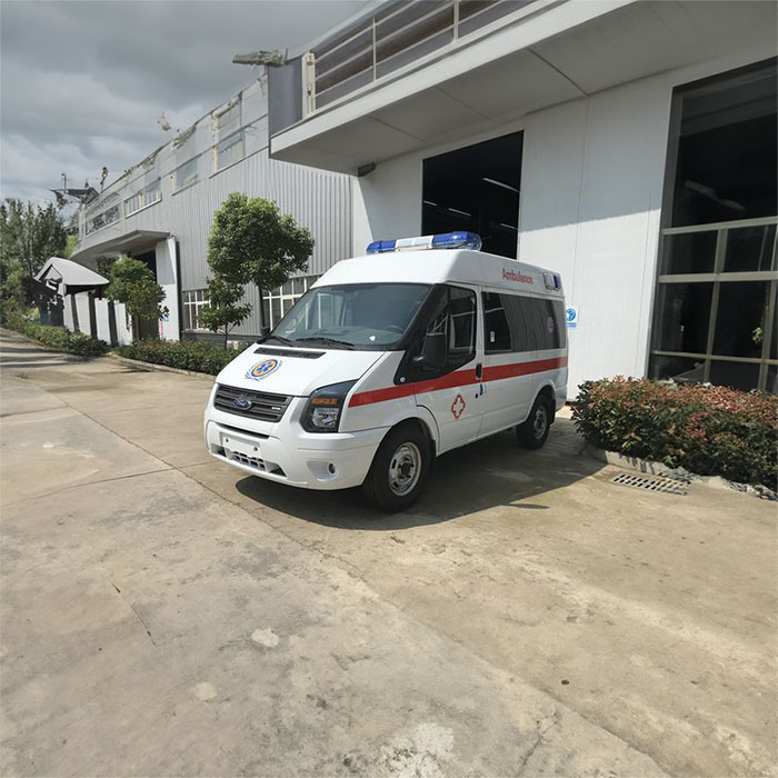 河南郑州上街区正规救护车到平顶山市新华区救护车出租收费标准