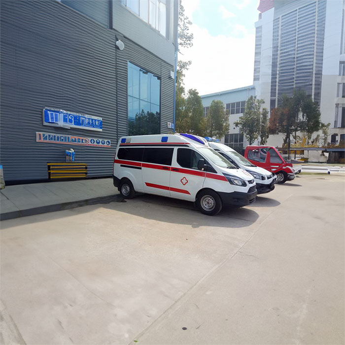 郑州市管城租私家救护车转院到河南河南大学附属人民医院 救护车出租要多少钱