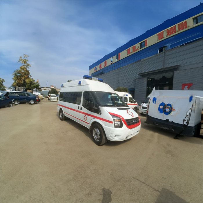 河南郑州市新密市正规救护车出租租赁到周口市川汇区救护车出租公司