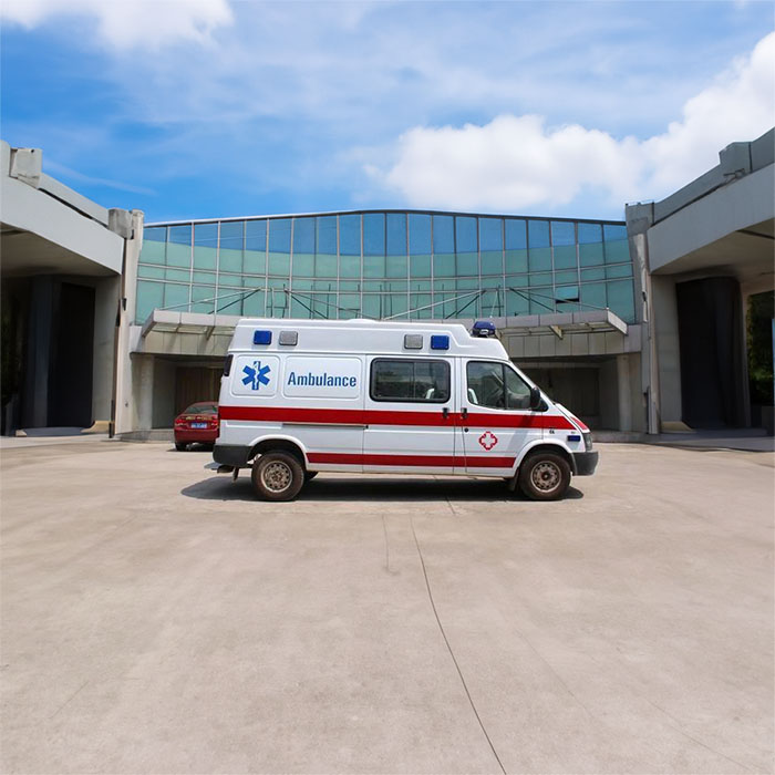郑州中牟预约私人救护车租赁到安阳地区人民医院 私人120救护车出租多少钱