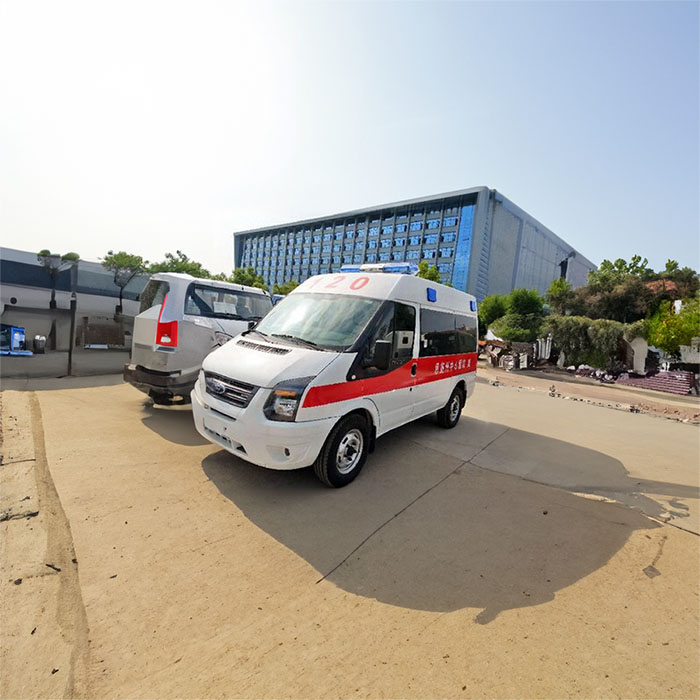郑州中原区救护车出租护送到信阳市新县个人救护车租赁