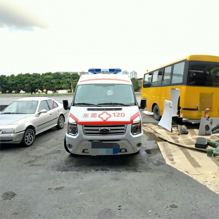 河南郑州荥阳租赁私家救护车到河南省开封市人民医院 长途救护车出租哪里靠谱