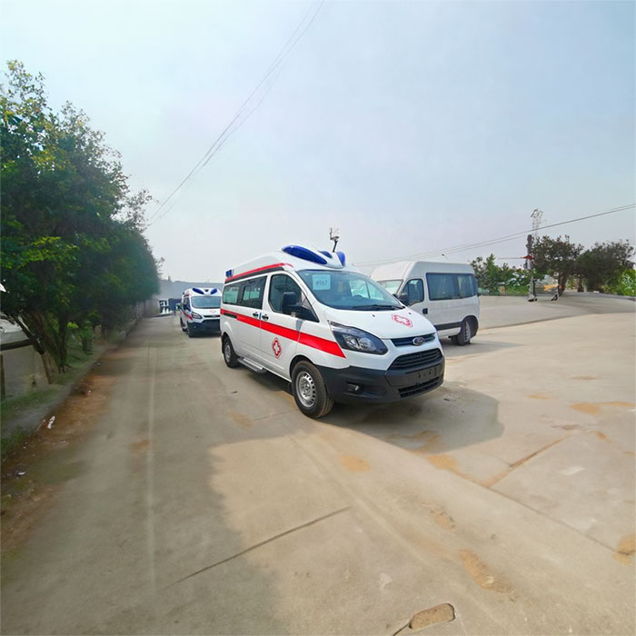 河南郑州郑东新区私人救护车出租到河南省河南省中医院 医院救护车叫一次多少钱 出租公司