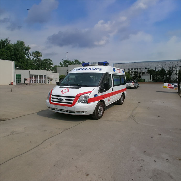 河南郑州市金水急救车出租出租到焦作市租一台救护车多少钱
