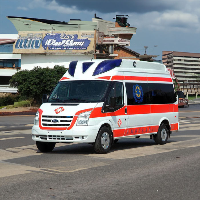 河南郑州经开区出租急救车护送到河南省安阳市人民医院 正规救护车出租哪个公司好