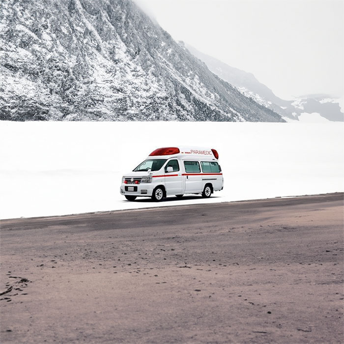 郑州郑东新区出租救护车出租到新乡市红旗区救护车转运病人收费-救护车出租