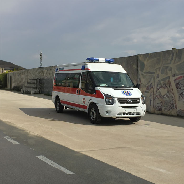 河南郑州周边救护车出租服务到许昌市禹州市医院救护车价格